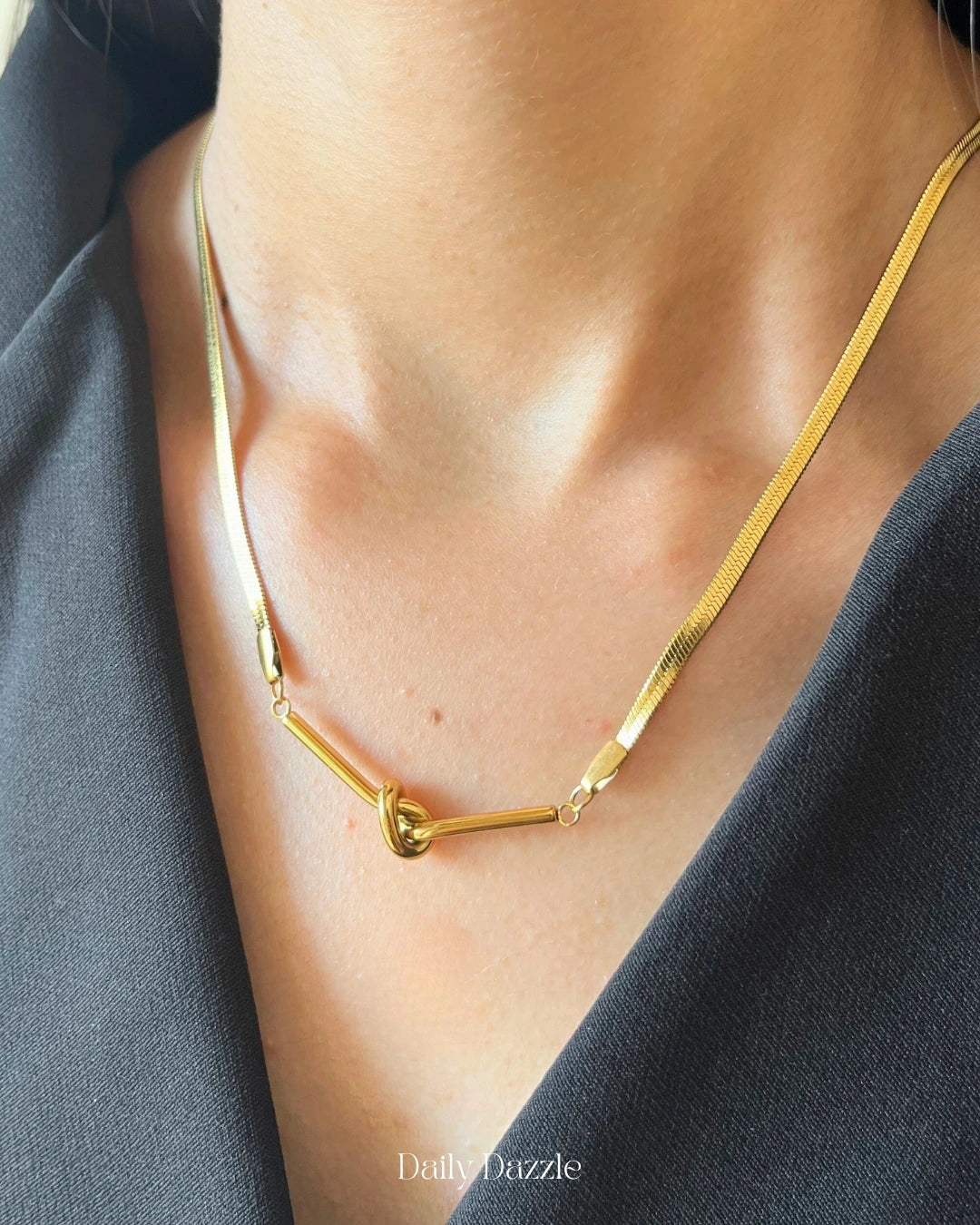 Knot Necklace
