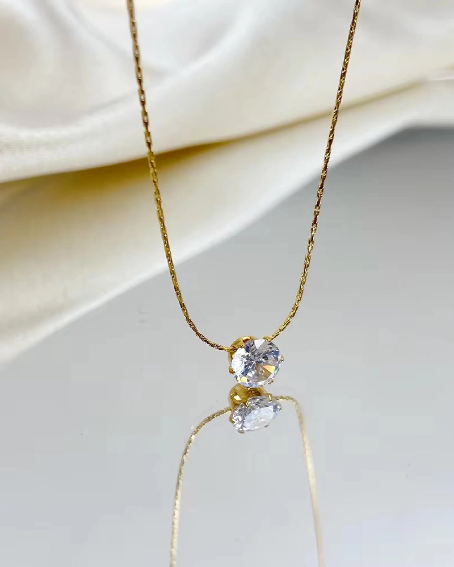 SOLITARE Necklace