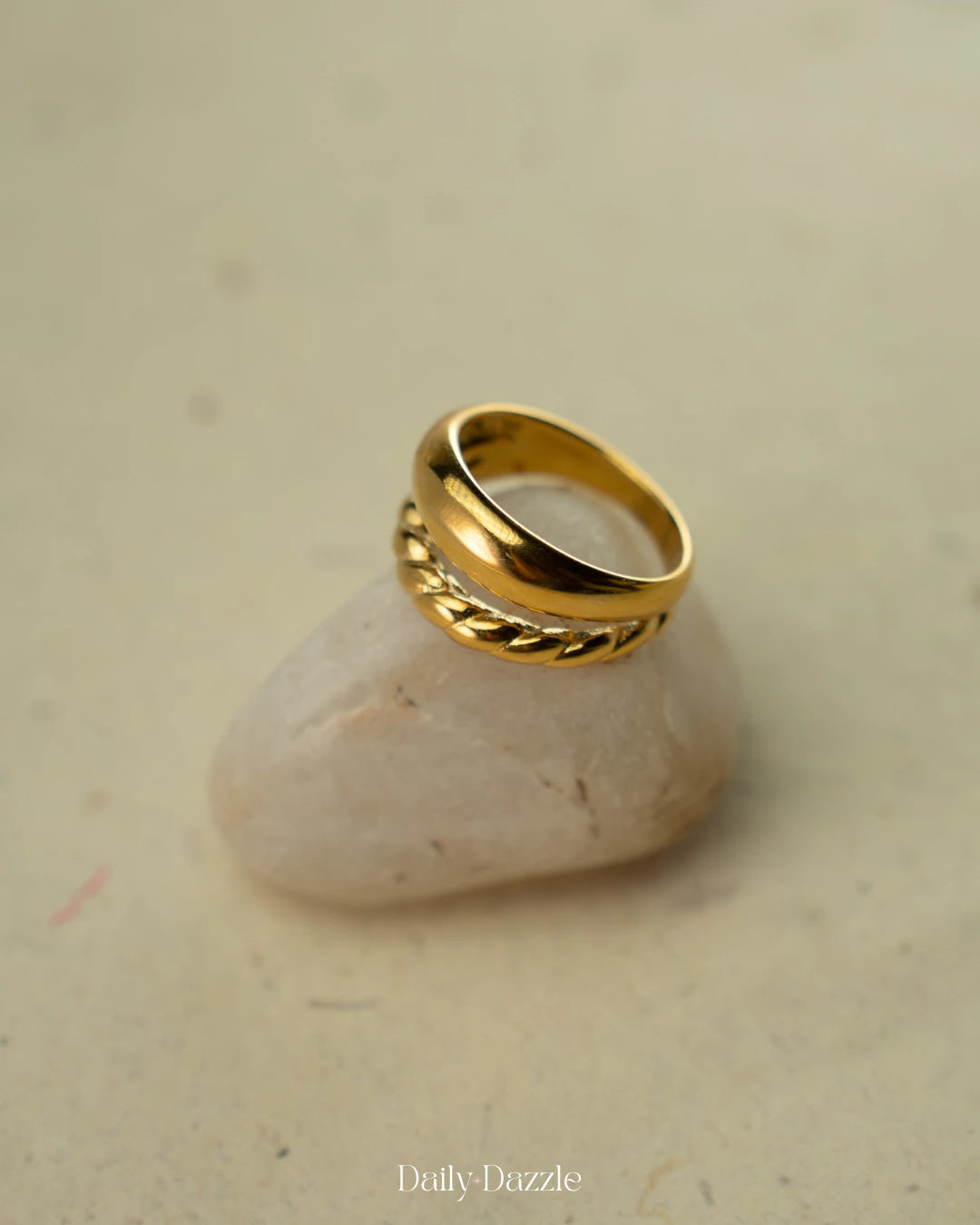 Twist & Shine Ring – 18K Gold Plated