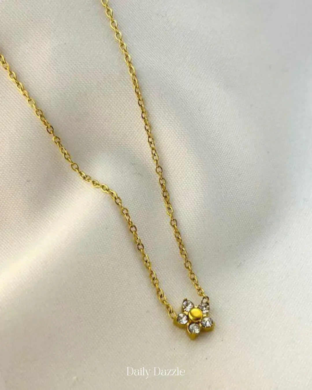 Daisy Necklace