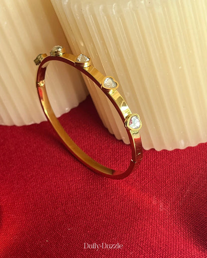 Heart Stone Openable Bangle-18K Gold plated