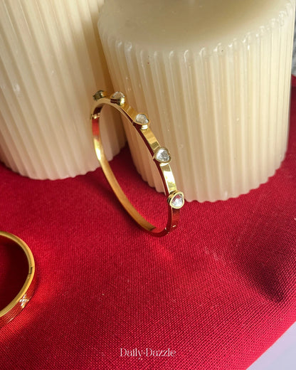 Heart Stone Openable Bangle-18K Gold plated