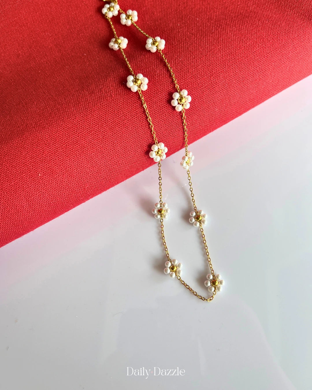 Daisy Chain Pearl Necklace