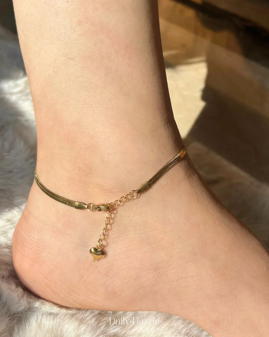 Golden Heart Charm Ankle